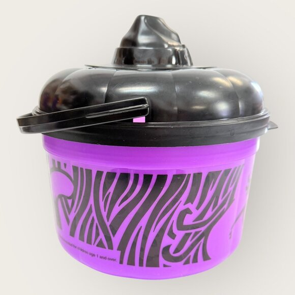 Vintage 1993 McDonalds Happy Meal Witch Boo Bucket Cat Cookie Cutter Complete A - Picture 2 of 7